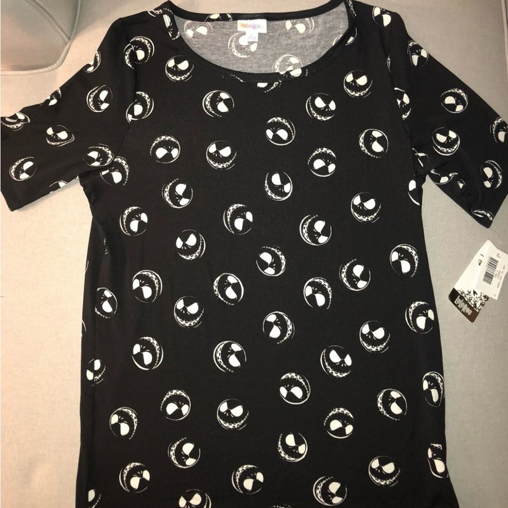 LuLaRoe Jack Skellington Gigi Black and White Patterned Short Sleeve Top